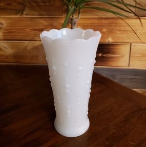 Anchor Hocking Arrows and Dots Vase